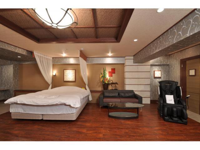 Shasha Suma (adults Only) Love hotel *